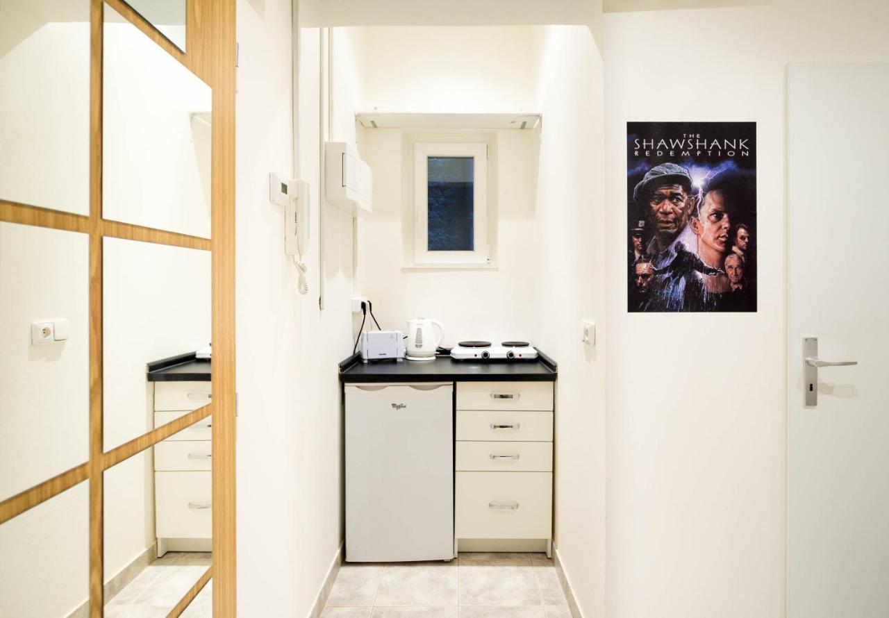 Apartmán Prison - Get Locked Up In Centre Of *